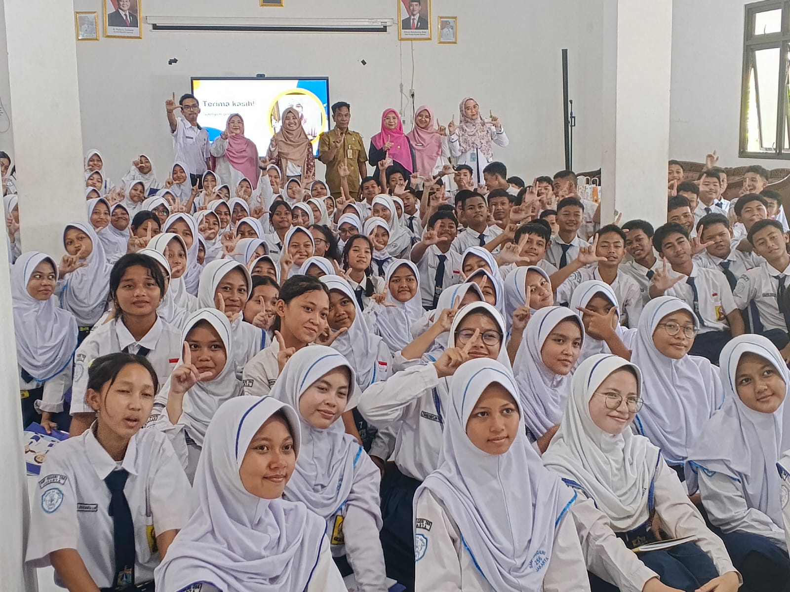 Roadshow Workshop Membaca Ke SMP Negeri 256 Jakarta